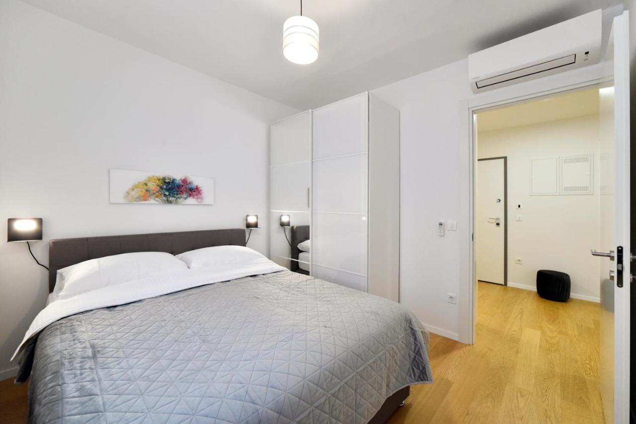 Ophelia Apartment With Parking ซาเกร็บ ภายนอก รูปภาพ