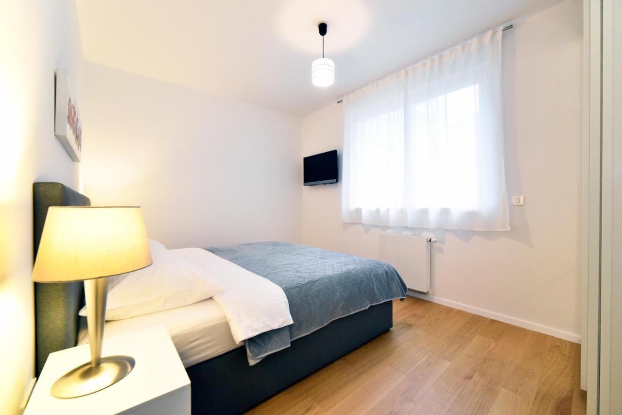 Ophelia Apartment With Parking ซาเกร็บ ภายนอก รูปภาพ